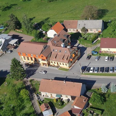 Hostinec U Hubálků Kostelec nad Orlicí Esterno foto