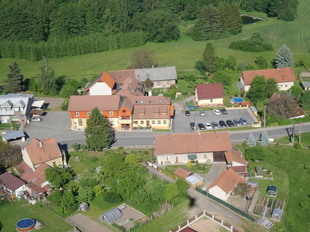 Hostinec U Hubálků Kostelec nad Orlicí Esterno foto